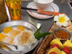 -小小集渔·泰式大排档(太古里香槟店)