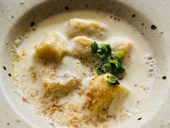 土豆团子配洋葱奶油-BOR Eatery(安福路店)