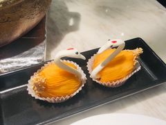 鲜果榴莲天鹅酥-陶陶居酒家(海岸城店)