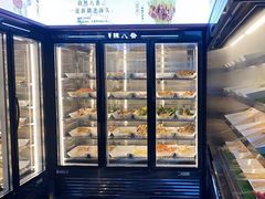 -辣八香新疆孜然串烤火锅(环球港店)