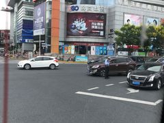 -颐高数码广场(邯郸路店)