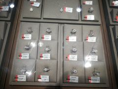 -品真阁华夏典当行(四通桥店)