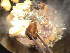 -鱼窝棚柴火铁锅炖(富山屯店)