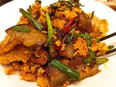 锅巴炒腊肉-飞鹿餐饮·陕南菜(北关店)
