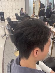 点击看大图 -八佰伴8008星级形象店