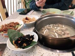-椰子营·椰子鸡火锅(万象里店)