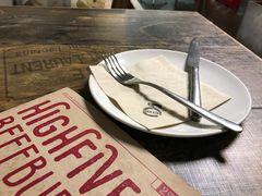 -HIGH FIVE哈福手工汉堡(桂林路店)