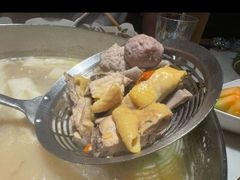 -尚尚仙·酸汤猪手·猪肚鸡火锅(华联万柳购物中心店)