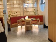 -蜜桃餐厅·伴山(绿宝广场店)