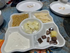 -哈啾嗨·新概念蒙餐(红星新城店)