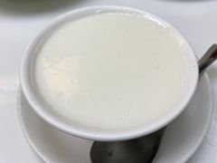 蛋白炖鲜牛奶-澳洲牛奶公司(佐敦店)