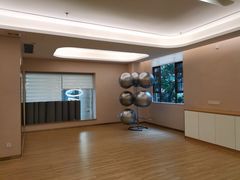 -臻儿屿月子会所(茶山店)