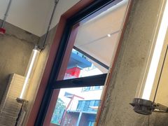 -必胜客(上海华谊新所店)