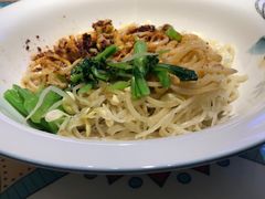 -楼兰古丽·新疆拌面·清真(华阳城店)