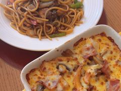 -必胜客(阿罗海店)