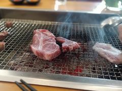 -肉甲韩国木炭烤肉(新壹街1店)