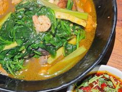 -万记麻辣烫国展总店