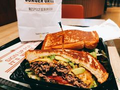 -The Habit Burger Grill 哈比特汉堡(复兴soho店)