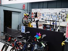 -迪卡侬(高新万达店)