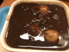 生磨芝麻糊汤丸(热)-满记甜品(湖滨店)
