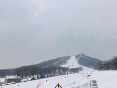-庙香山滑雪场