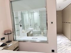 -上海漕河泾万丽酒店