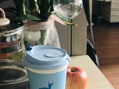 水龙吟乌龙轻乳茶-瑞幸咖啡(万恒大厦店)