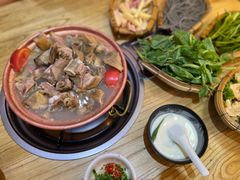 -阿婆情腊排骨火锅(金虹路店)