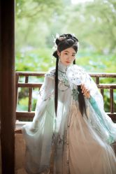 -一揽芳华汉服旗袍体验馆(拙政园店)