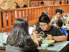 -裕兴记•蟹黄面馆(人民广场店)