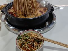 -唐记煌大坨卤牛肉串串(瑞南街店)