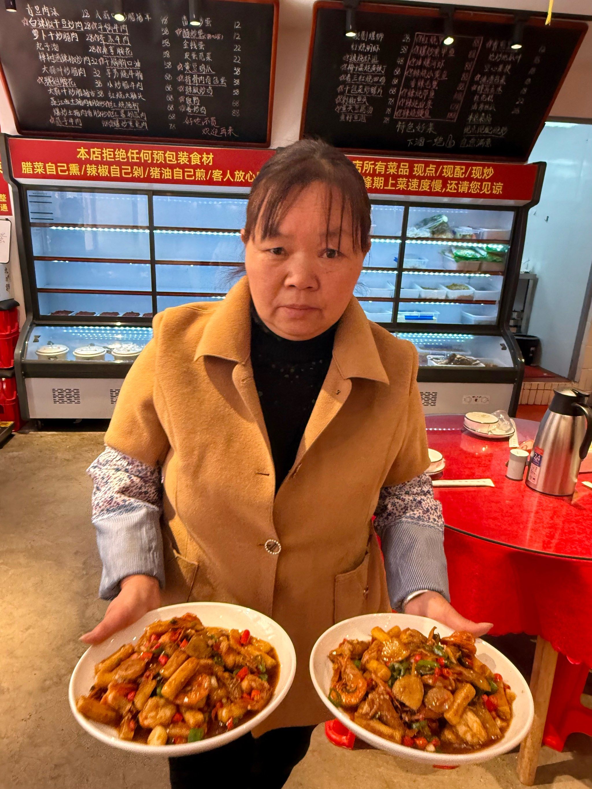卧卧卧来宁波请记住这个阿姨