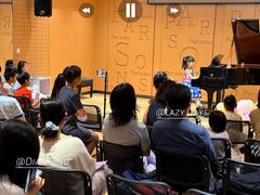 -柏斯音乐艺术中心·钢琴·吉他(上音店)