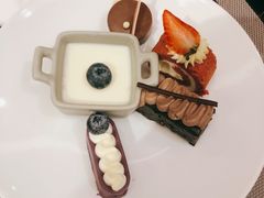 -万荟轩海鲜·粤式点心自助餐厅(蓝海风万怡酒店)