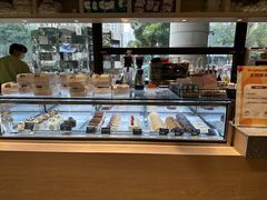 -Dough&Joe团憩(瑞虹天地月亮湾店)