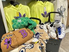 -BIGOFFS 超级折扣(仁恒伊势丹店)