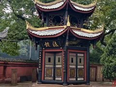 -峨眉山报国寺