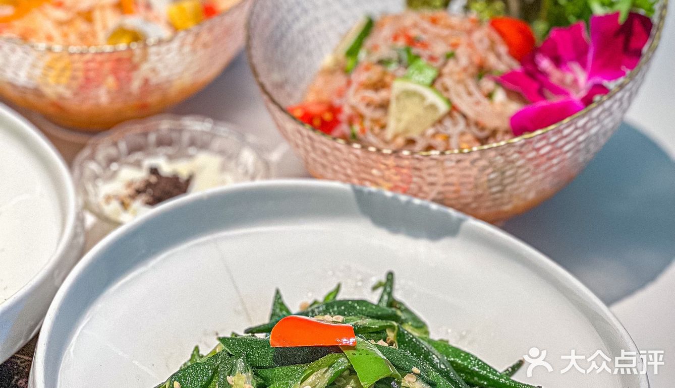 今天就解锁一家隐藏在东门的宝藏泰式料理专门店