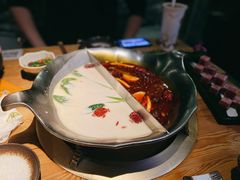 -湊湊火锅·茶憩(杭州湖滨银泰in77店)