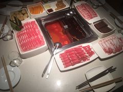 -海底捞火锅鲜切牛肉主题店(长寿路店)