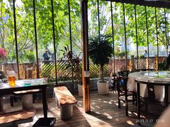 -洈水谣 · 地道荆州松滋菜(菱角湖公园店)