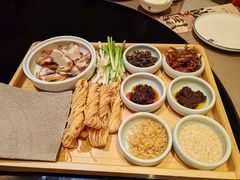 -闫府私房菜·百年鲁菜(恒隆店)