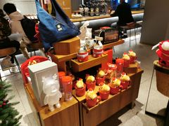 零售区-星巴克臻选(广州好世界广场店)