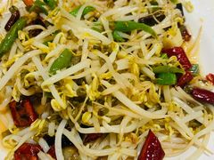 绿豆芽-青年路烩面馆(绿地世纪城店)