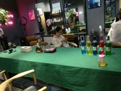 -MOVAN  HAIR莫凡匠人发型屋