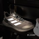 只因路过瞄了鞋架一眼