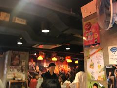 大堂-鲜入围煮花胶鸡海鲜火锅