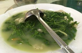 Egg in Soup with Mulberry Leaves