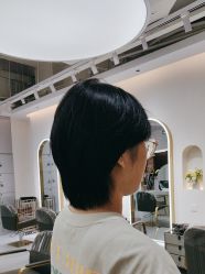 -DO A HAIRSTYLE