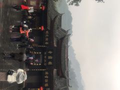 -峨眉山报国寺